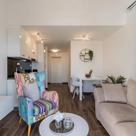 ホームステイ Hvar De Luxe 1 フヴァル