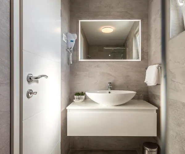 Rum i privatbostad Hvar De Luxe 1 *